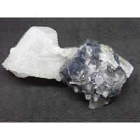 中国産   輝蒼鉛鉱入りフローライトと水晶　蛍石【2208007】