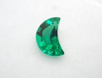 【ユニーク！】月の形の合成エメラルド  【G251102】