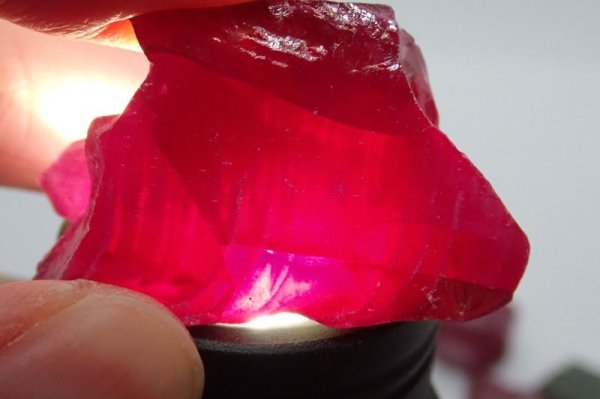 画像2: 合成ルビー 規格外品 おまかせ200ct【G240307】 (2)