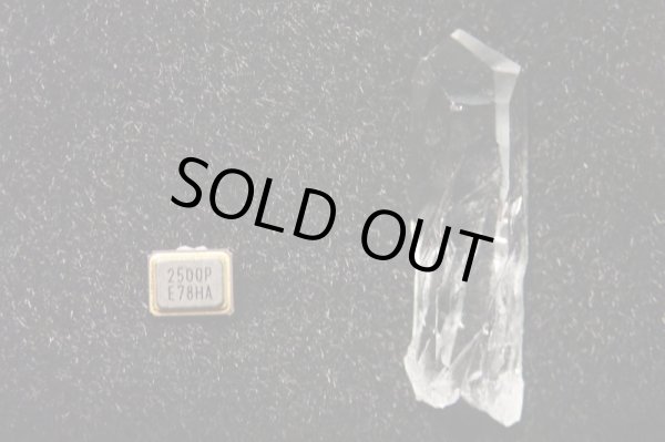 画像3: 合成水晶と水晶発振子Bタイプ【G240332】 (3)