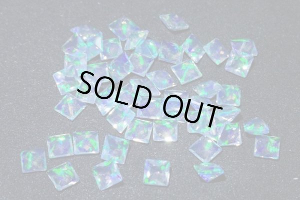 画像1: 合成オパール 3×3mm 50pcsセット【G240518】 (1)