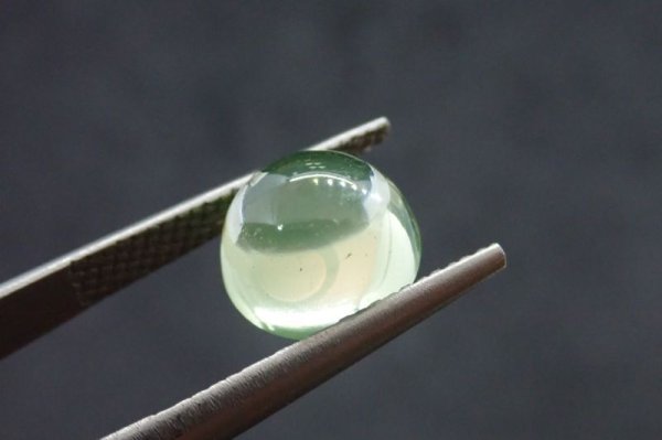 画像2: 【強蛍光】合成グリーンスピネル E 【G240630】 (2)