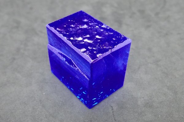 画像2: ロシア産 合成ブルークォーツ（シベリアンブルー）ブロック 04【G250104】 (2)