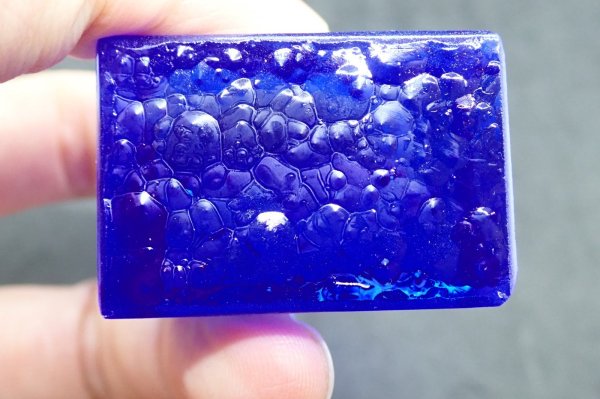画像5: ロシア産 合成ブルークォーツ（シベリアンブルー）ブロック 04【G250104】 (5)