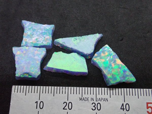 画像2: 国産合成オパール 小さなカケラセット 樹脂未含有タイプ E【G250552】 (2)