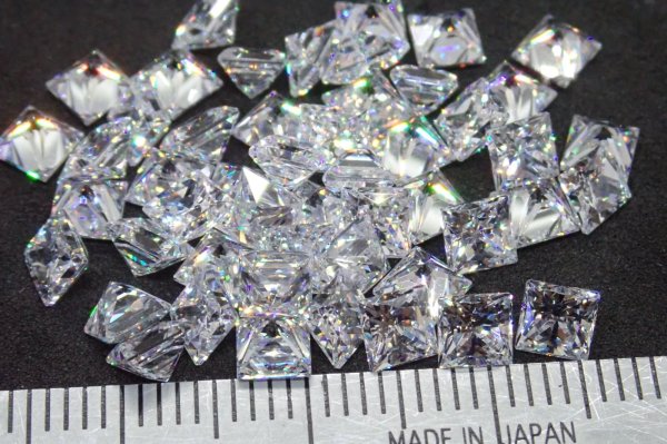 画像1: キュービックジルコニア プリンセスカット 50個セット【G250583】 (1)
