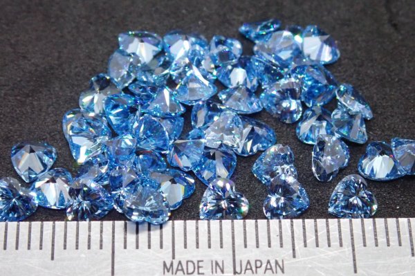 画像1: キュービックジルコニア ライトブルー ハート 100pcsセット【G250588】 (1)