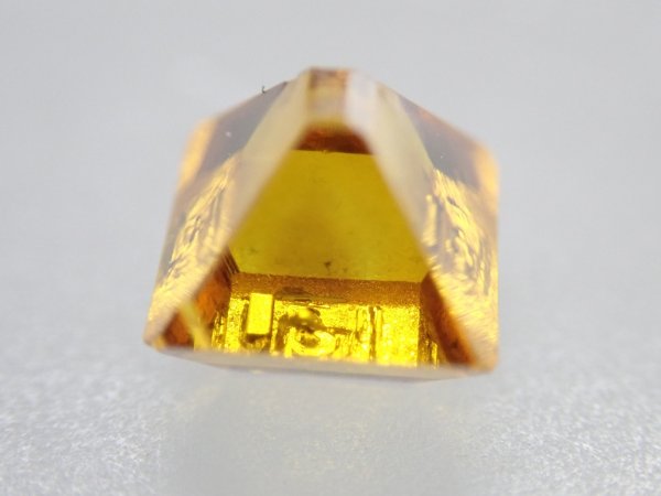 画像1: 【大きい！】合成ダイヤモンド HPHT法【G250806】 (1)