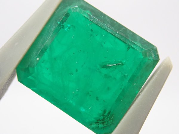 画像4: 【大きい！】合成エメラルド  フラックス法 【G250910】 (4)