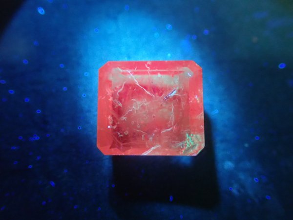 画像6: 【大きい！】合成エメラルド  フラックス法 【G250910】 (6)