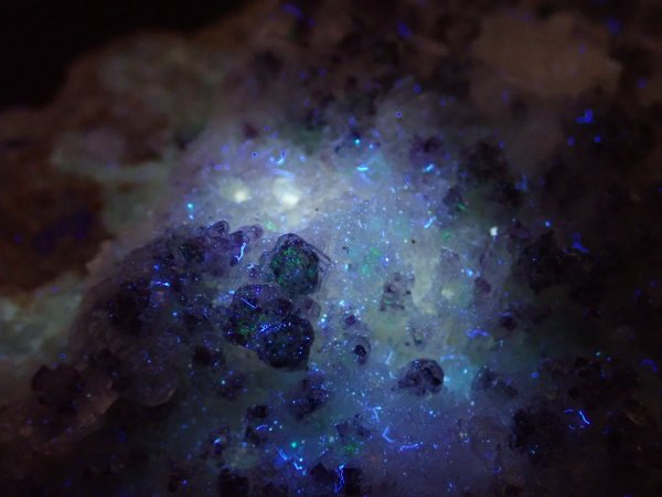 画像8: 中国産 イットロフローライト（含イットリウムフローライト）【251115】 (8)